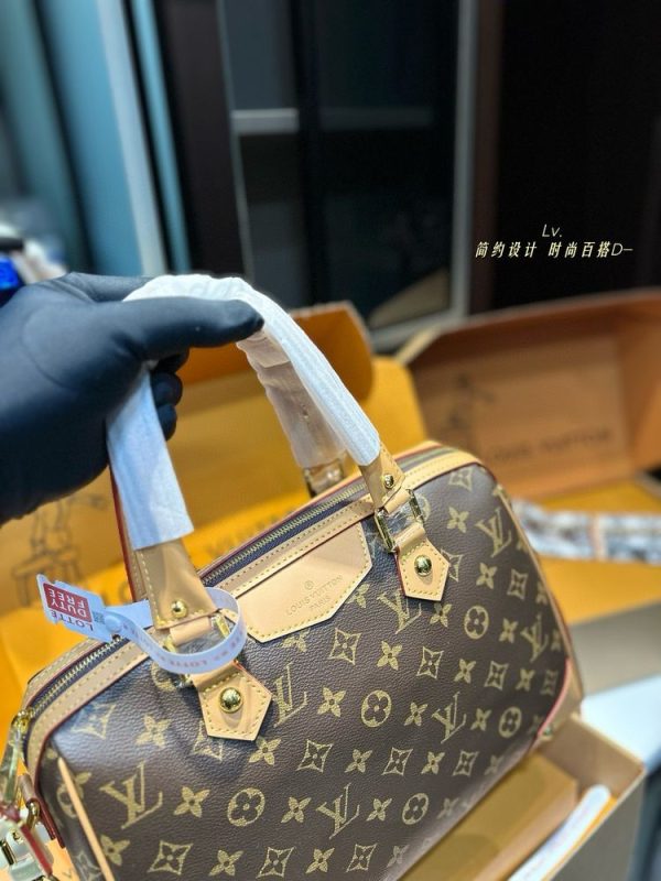 New Arrival LV Handbag L1093