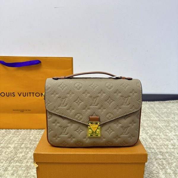 New Arrival LV Handbag L1110