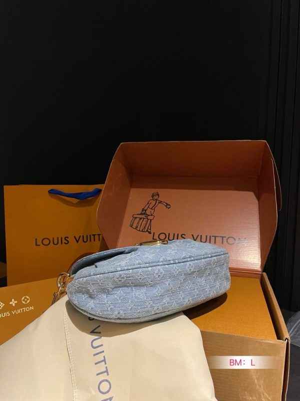 New Arrival LV Handbag L1044