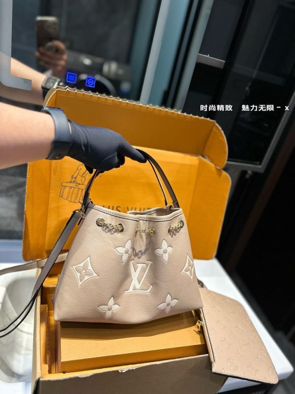 New Arrival LV Handbag L1089