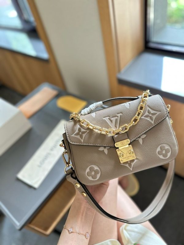 New Arrival LV Handbag L1102.1