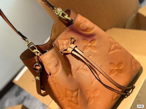 New Arrival LV Handbag L1042