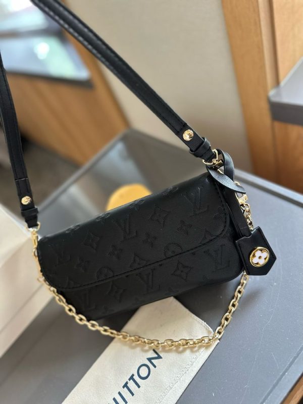 New Arrival LV Handbag L1104