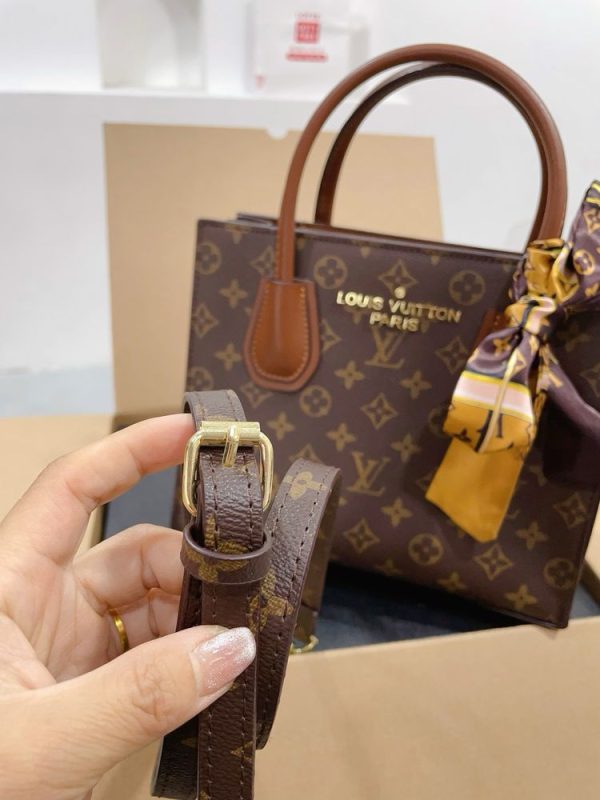 New Arrival LV Handbag L1203