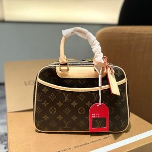 New Arrival LV Handbag L1143