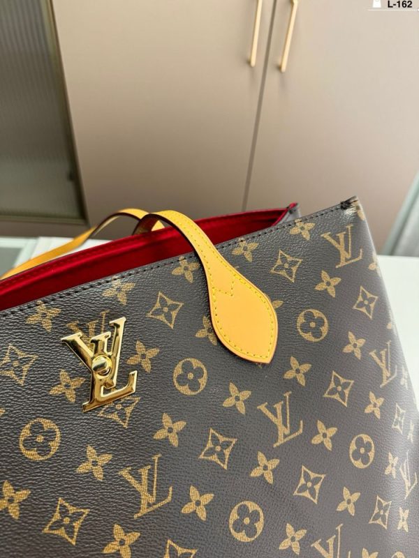 New Arrival LV Handbag L1149