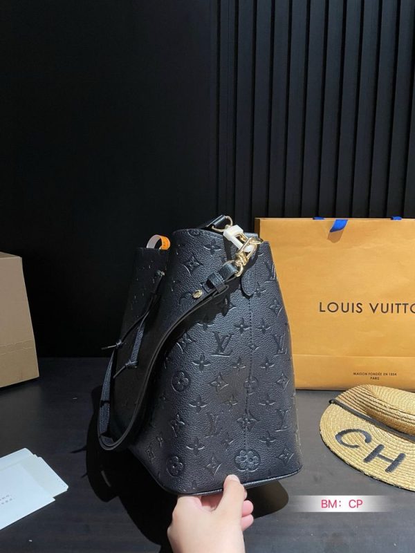 New Arrival LV Handbag L1130