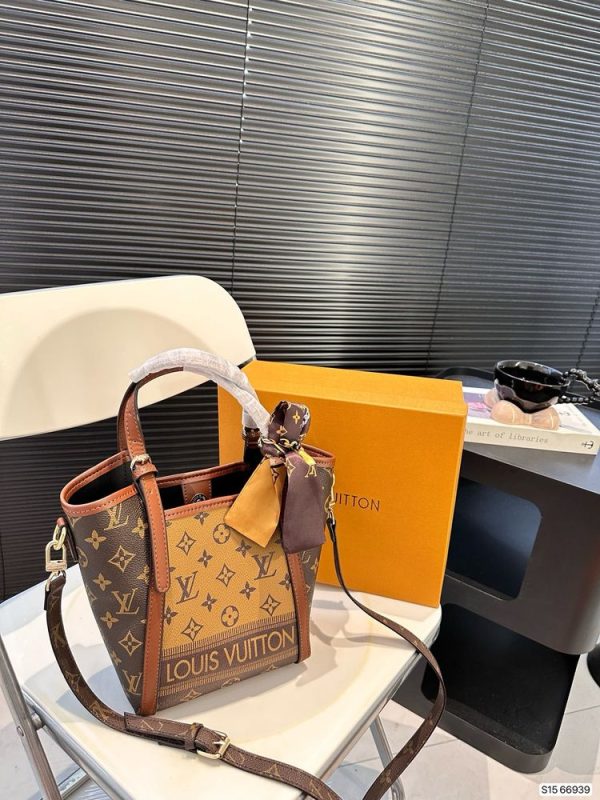 New Arrival LV Handbag L1117