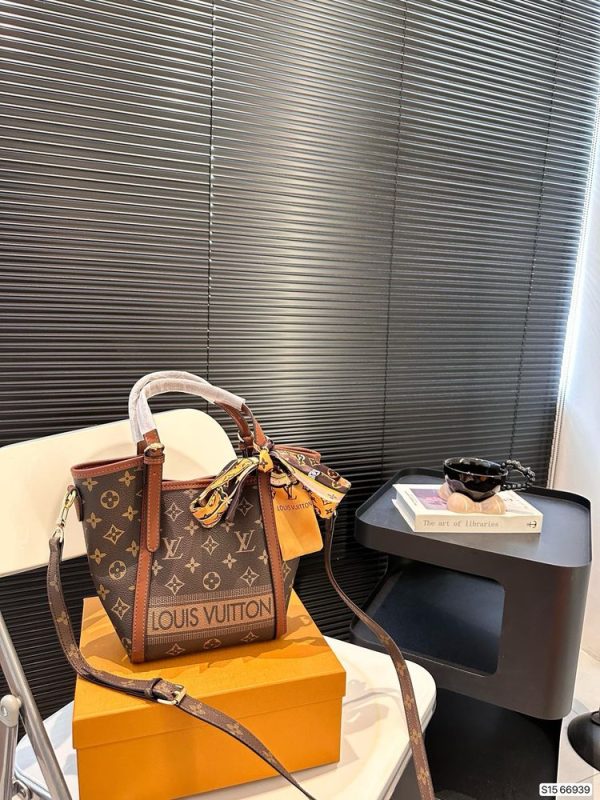 New Arrival LV Handbag L1117