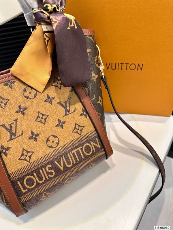 New Arrival LV Handbag L1117