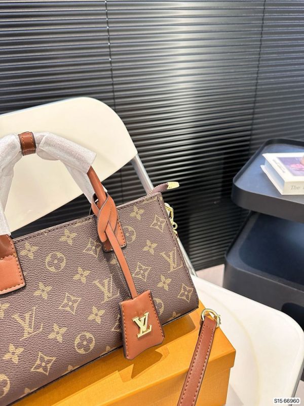 New Arrival LV Handbag L1115