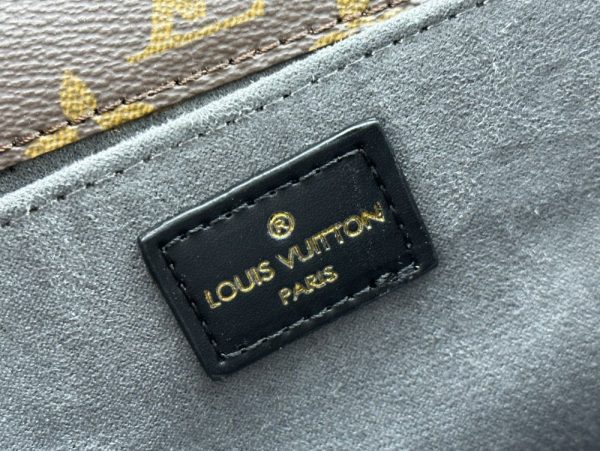 Luxury LV Handbag M11941