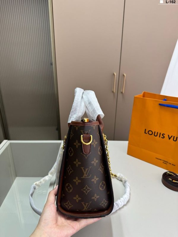 New Arrival LV Handbag L1151