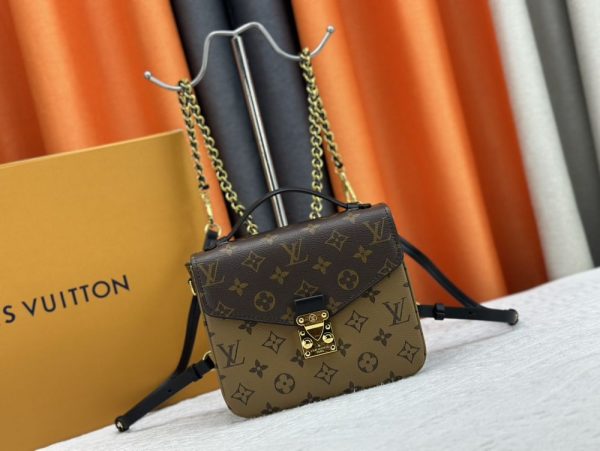 Luxury LV Handbag M11941