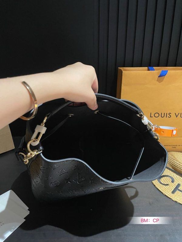 New Arrival LV Handbag L1130