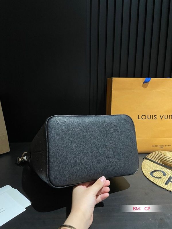 New Arrival LV Handbag L1130