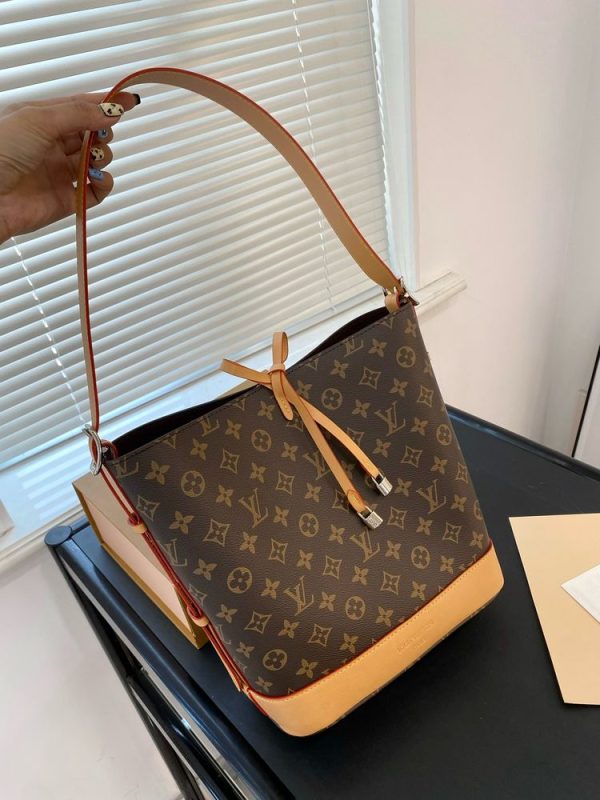 New Arrival LV Handbag L1202.2