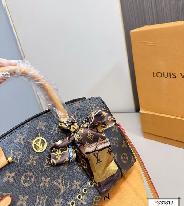 New Arrival LV Handbag L1179