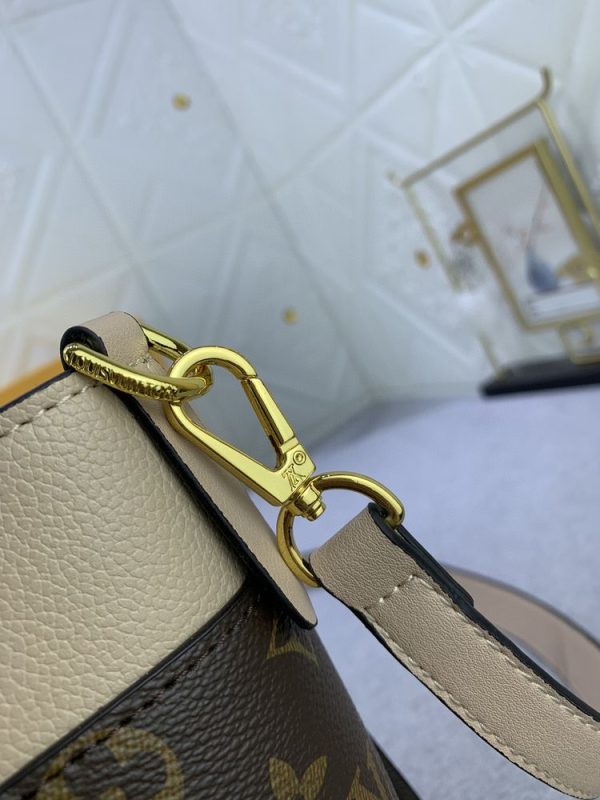 Luxury LV Handbag M57728