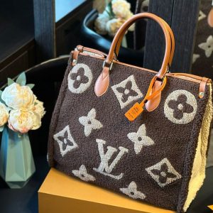 New Arrival LV Handbag L1256