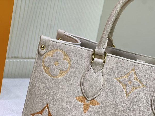 Luxury LV Handbag M46542