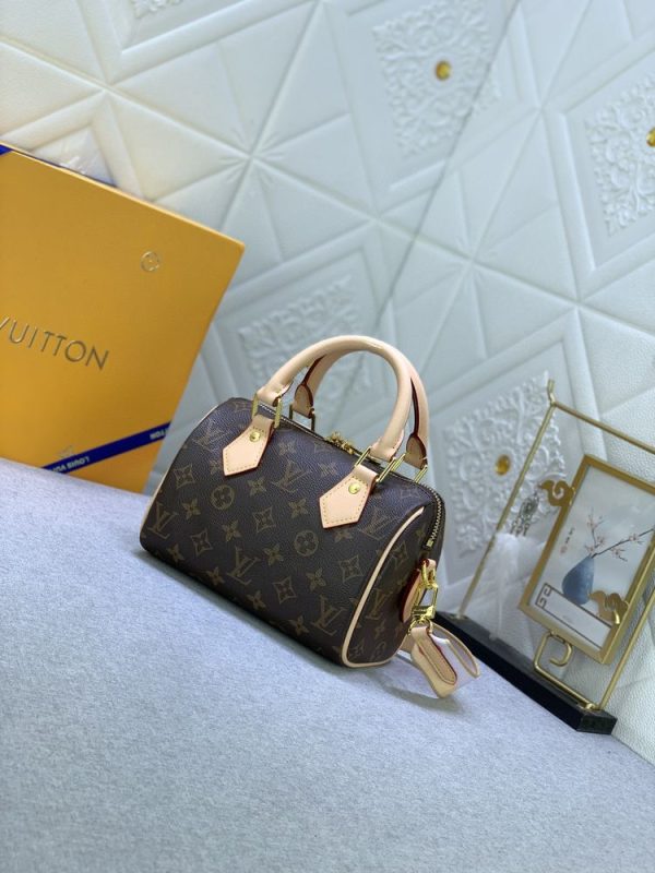 Luxury LV Handbag M46222