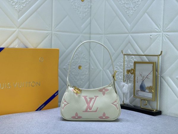 Luxury LV Handbag M82391.1