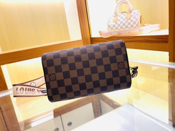 Luxury LV Handbag M46222