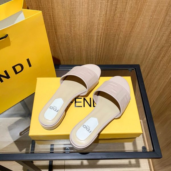 New Arrival Women Fendi Slippers F3002