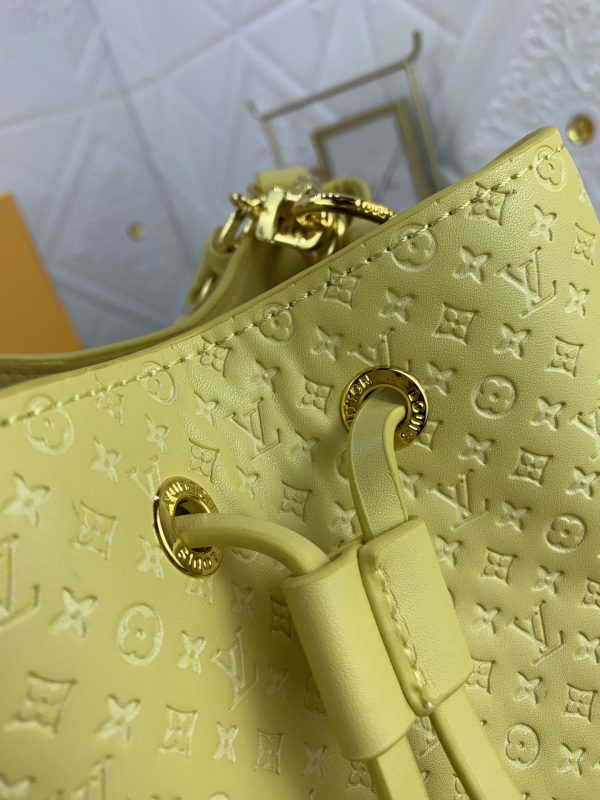 Luxury LV Handbag M22598