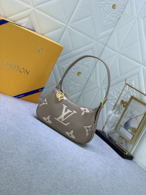 Luxury LV Handbag M82391.1