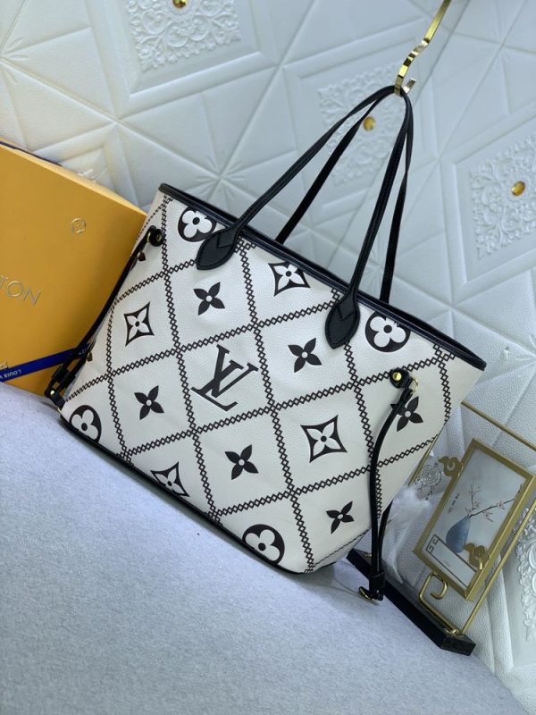 Luxury LV Handbag M46040