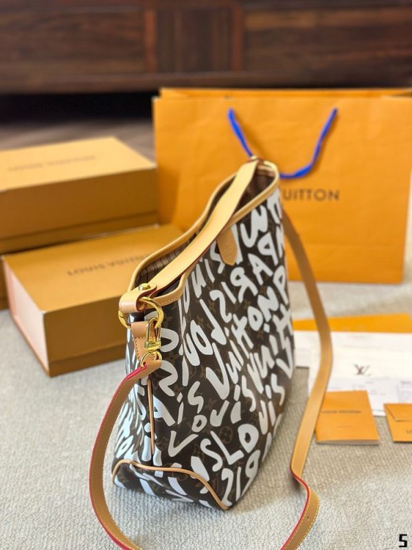 New Arrival LV Handbag L1228