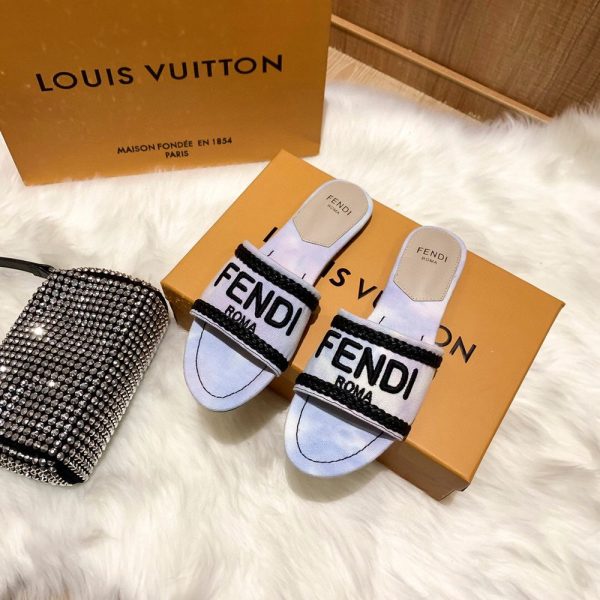 New Arrival Women Fendi Slippers F3003