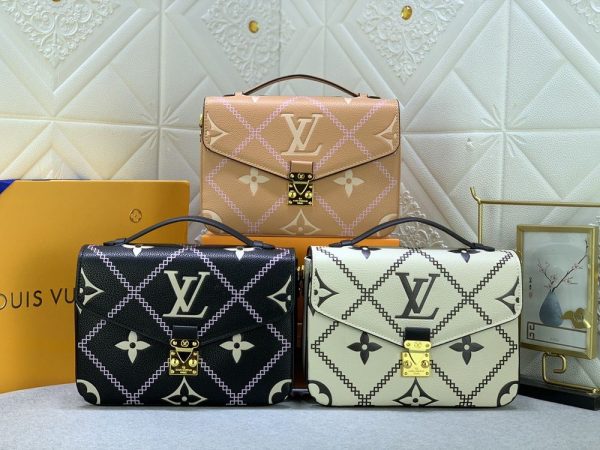 Luxury LV Handbag M46028