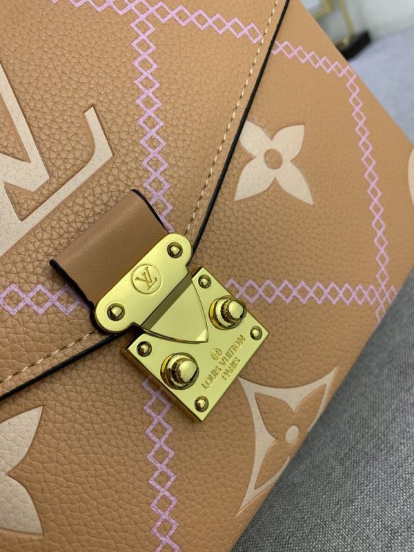 Luxury LV Handbag M46028