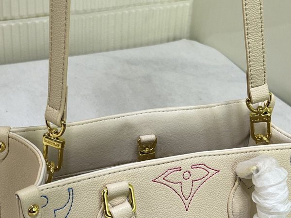 Luxury LV Handbag M46629.2