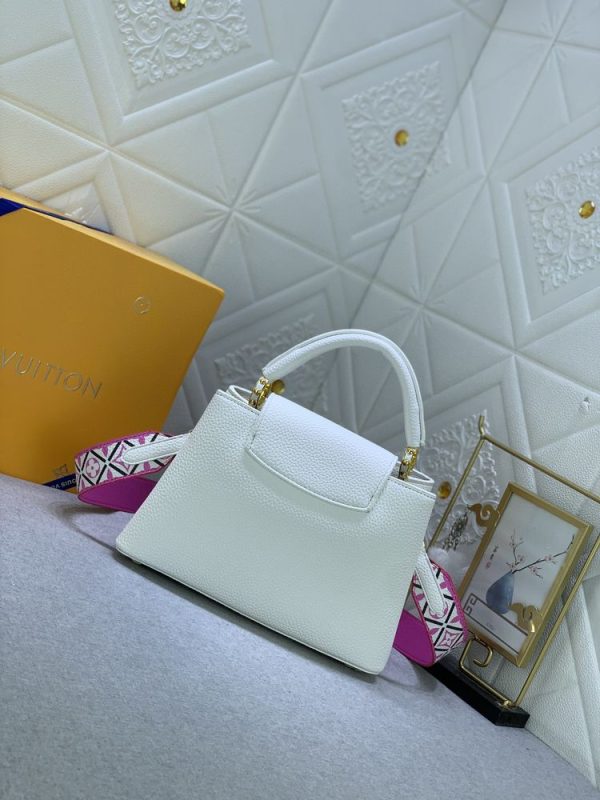 Luxury LV Handbag M23064