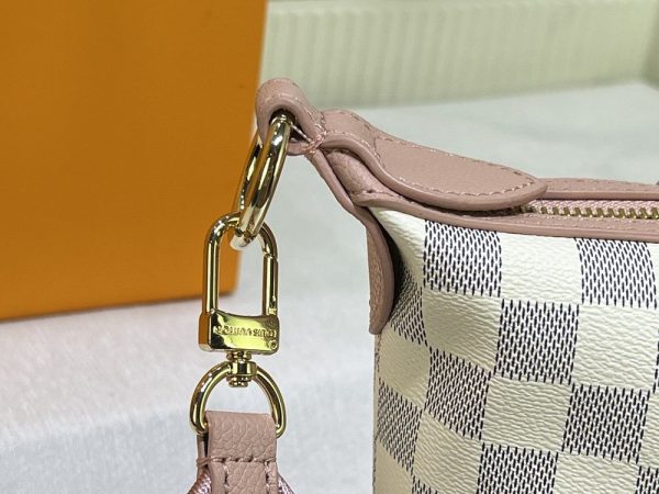 Luxury LV Handbag 66179