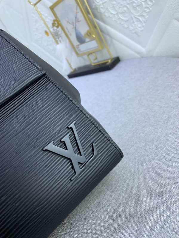 Luxury LV Handbag M58931