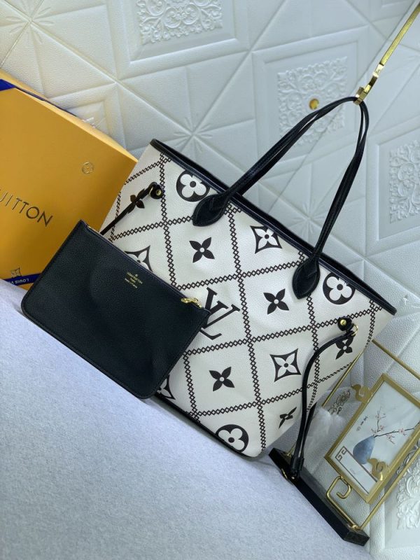 Luxury LV Handbag M46040