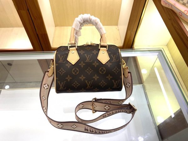 Luxury LV Handbag M46222