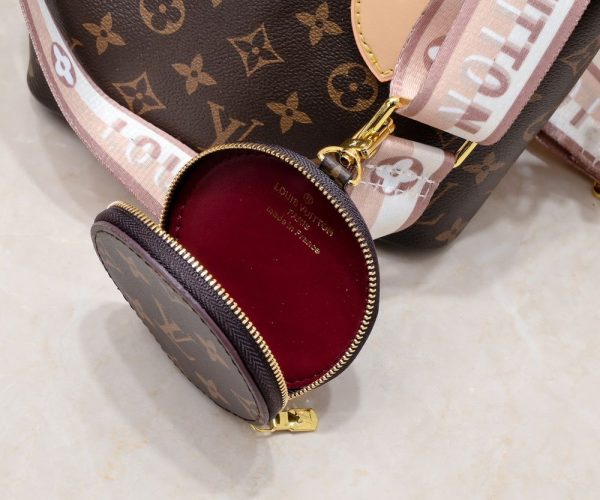 Luxury LV Handbag M46705