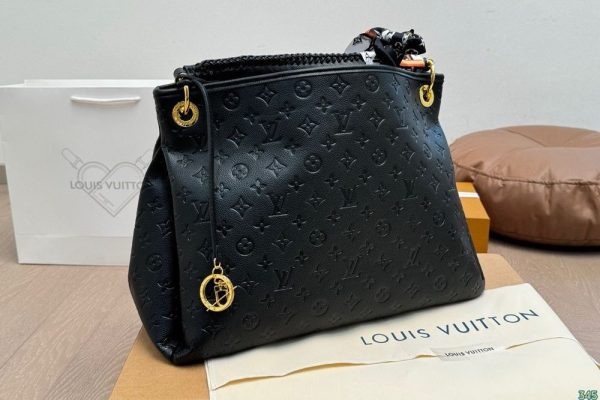 New Arrival LV Handbag L1284