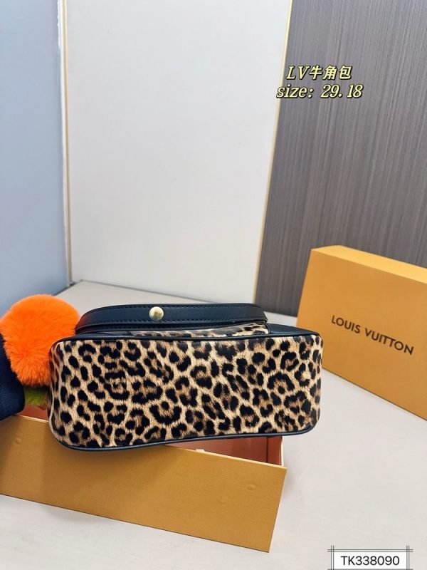 New Arrival LV Handbag L1308