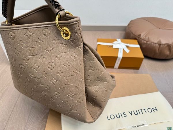 New Arrival LV Handbag L1284