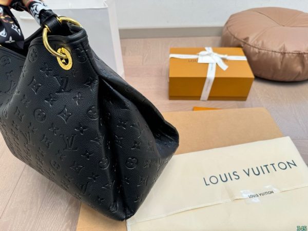 New Arrival LV Handbag L1284